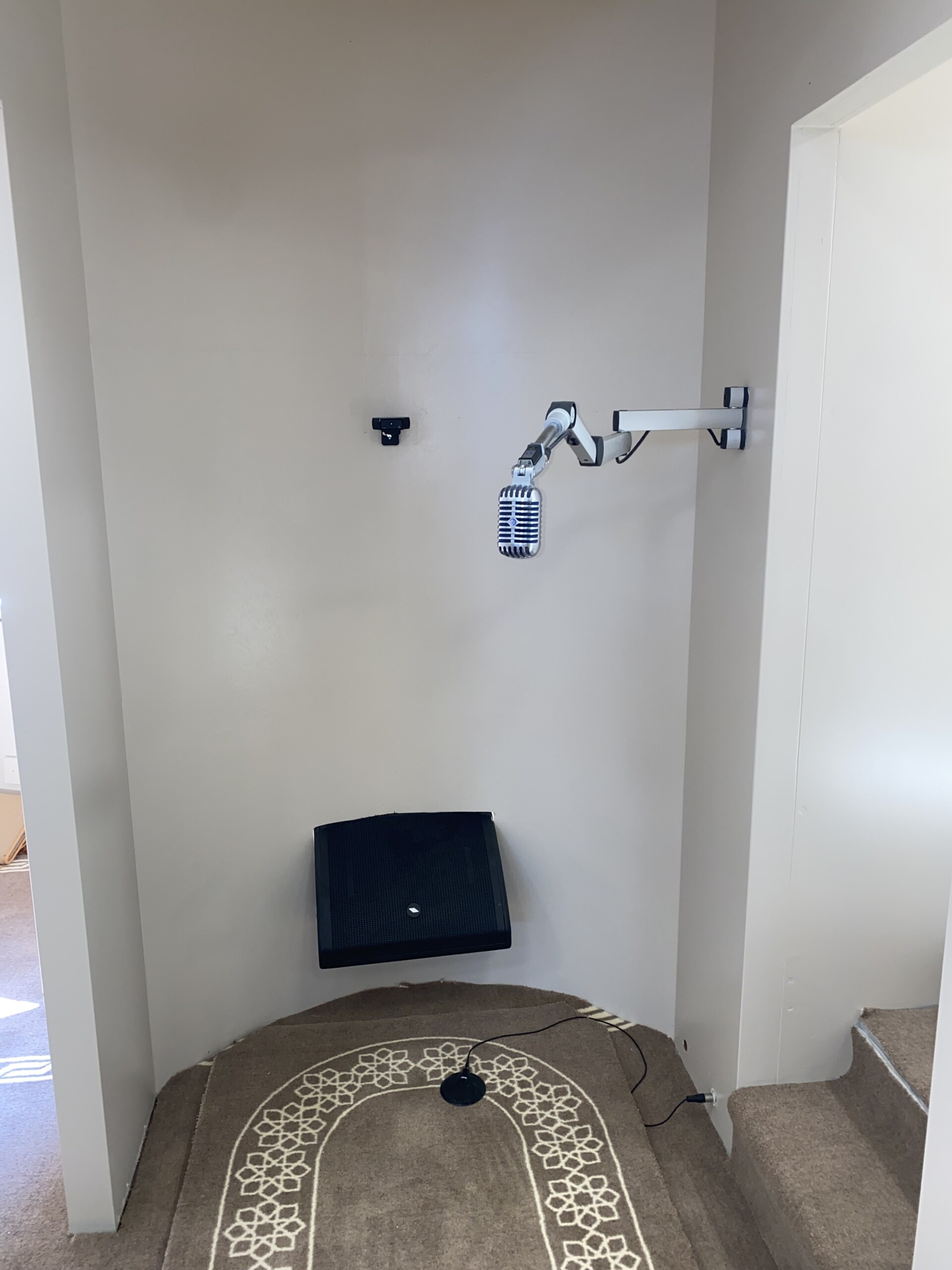 Micro mihrab salat et soujoud - Mosquée Le Pontet